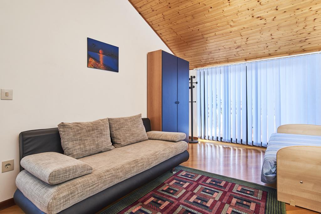 Ferienwohnung Lovely Roses Umag Exterior foto