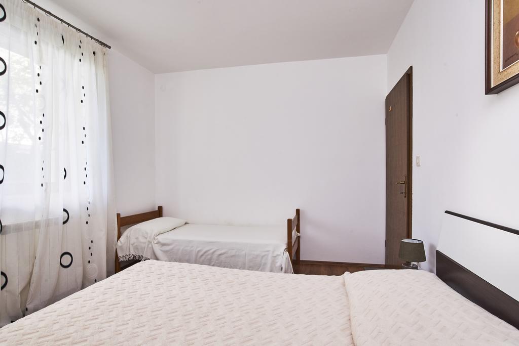 Ferienwohnung Lovely Roses Umag Exterior foto